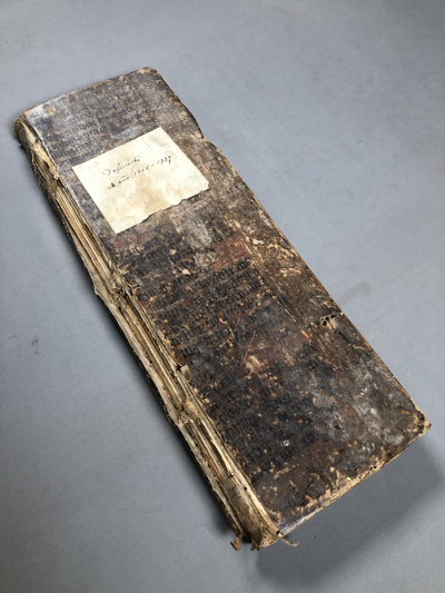 Księga zmarłych parafii św. Katarzyny w Czechowicach-Dziedzicach z lat 1666-1737, sygn. PKCD 12
