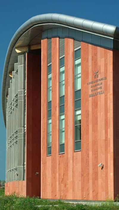 Budynek Biblioteki Głównej Uniwersytetu Papieskiego Jana Pawła II w Krakowie, fot. UPJPII